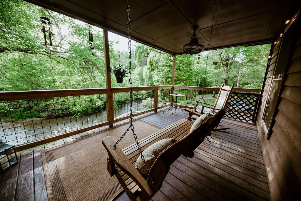Photo of Patio Balcony in Mountain Rest