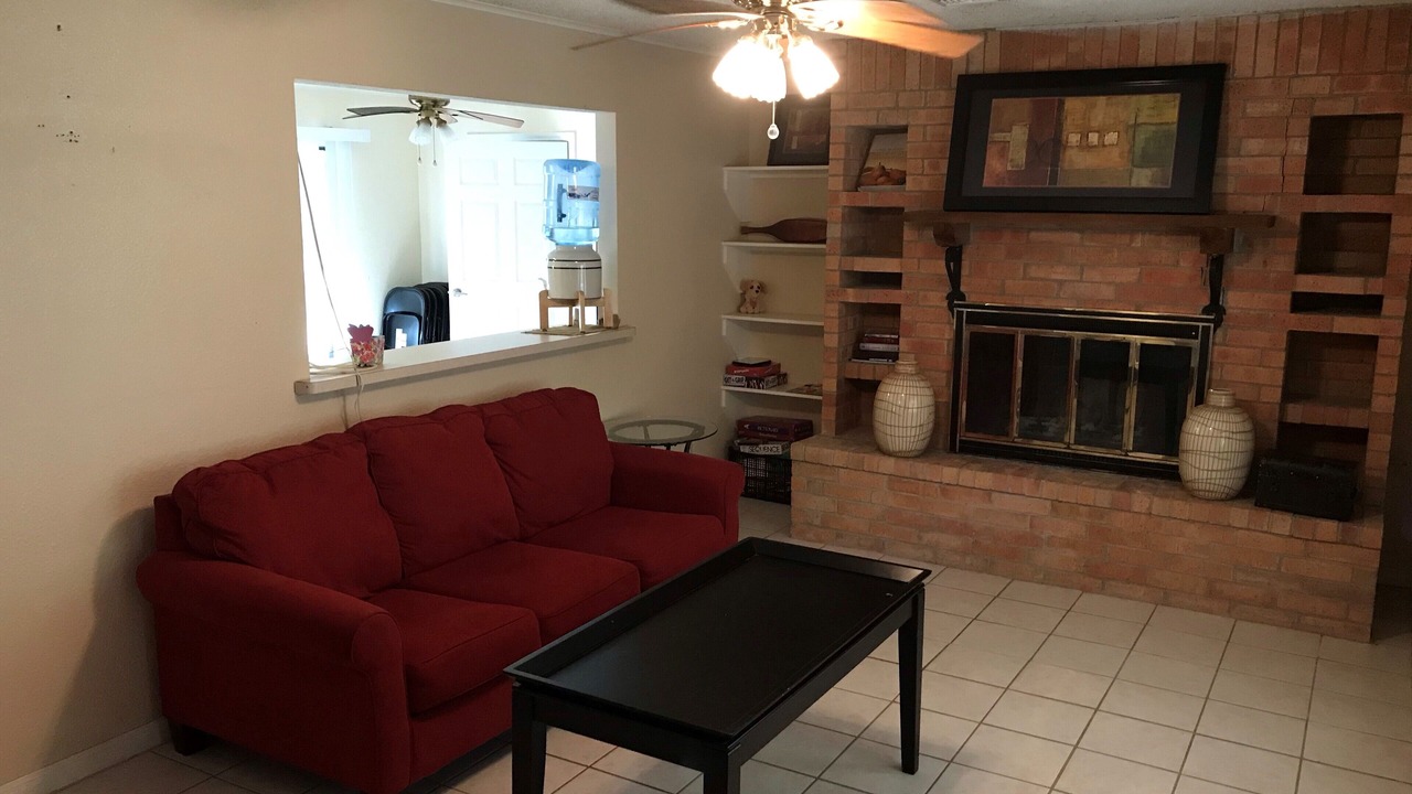 Photo of Livingroom in Von Ormy