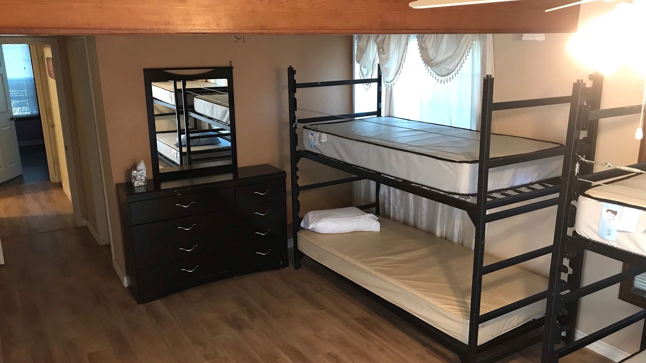 Photo of Bedroom in Von Ormy