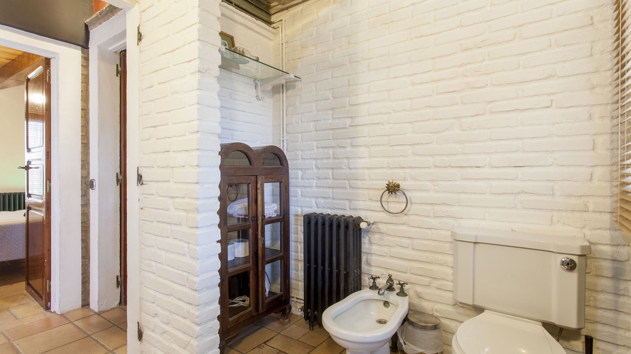 Photo of Bathroom in Naquera