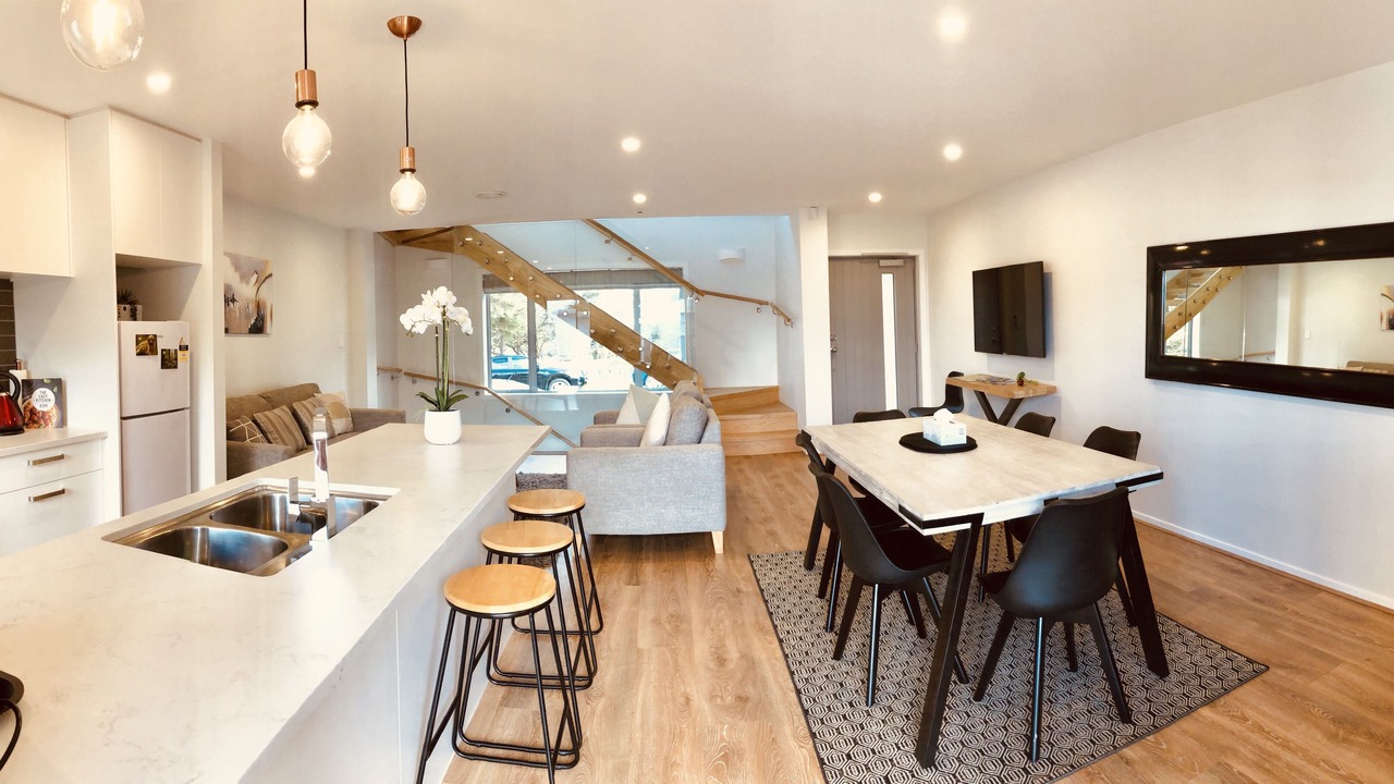 Photo of Others in Hamilton Lake