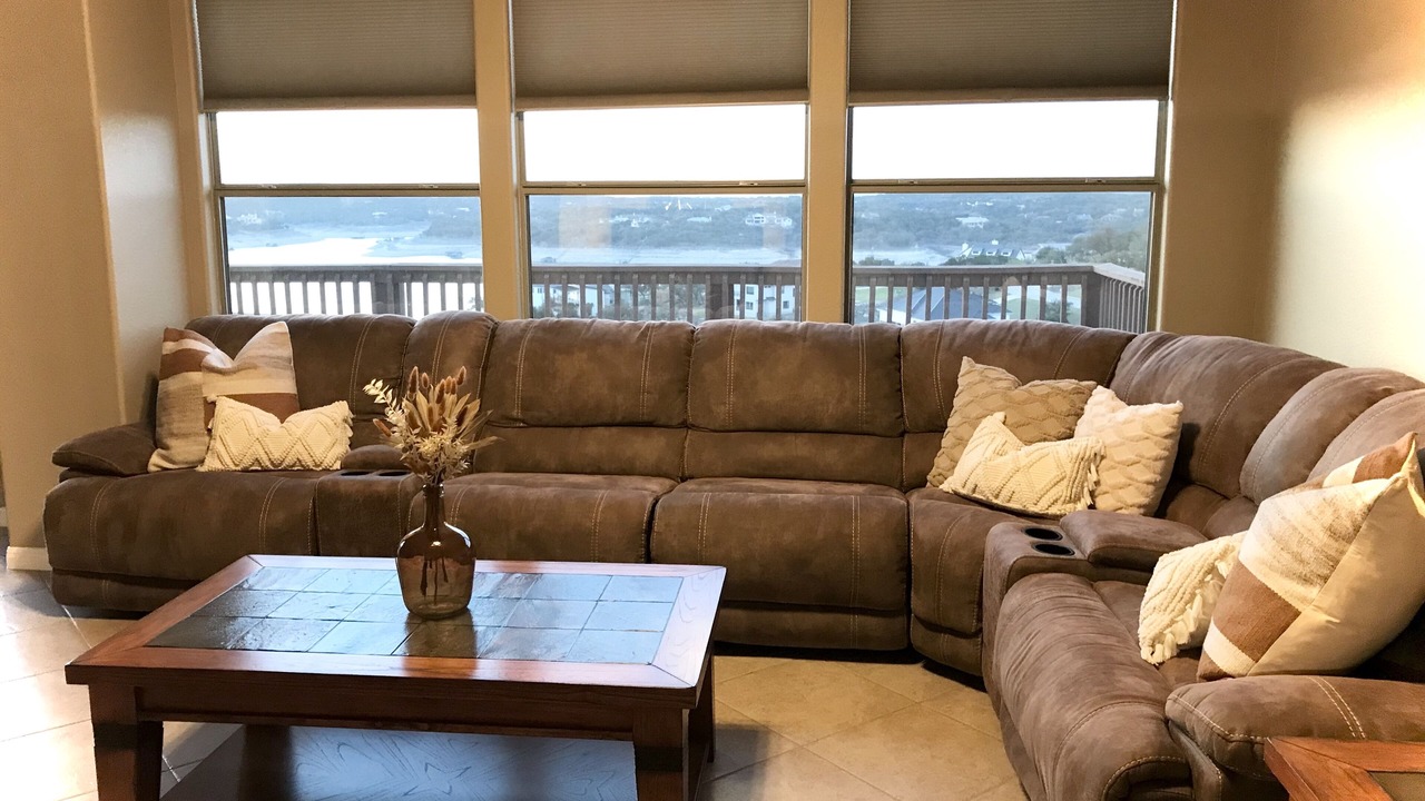 Photo of Livingroom in Waterford On Lake Travis