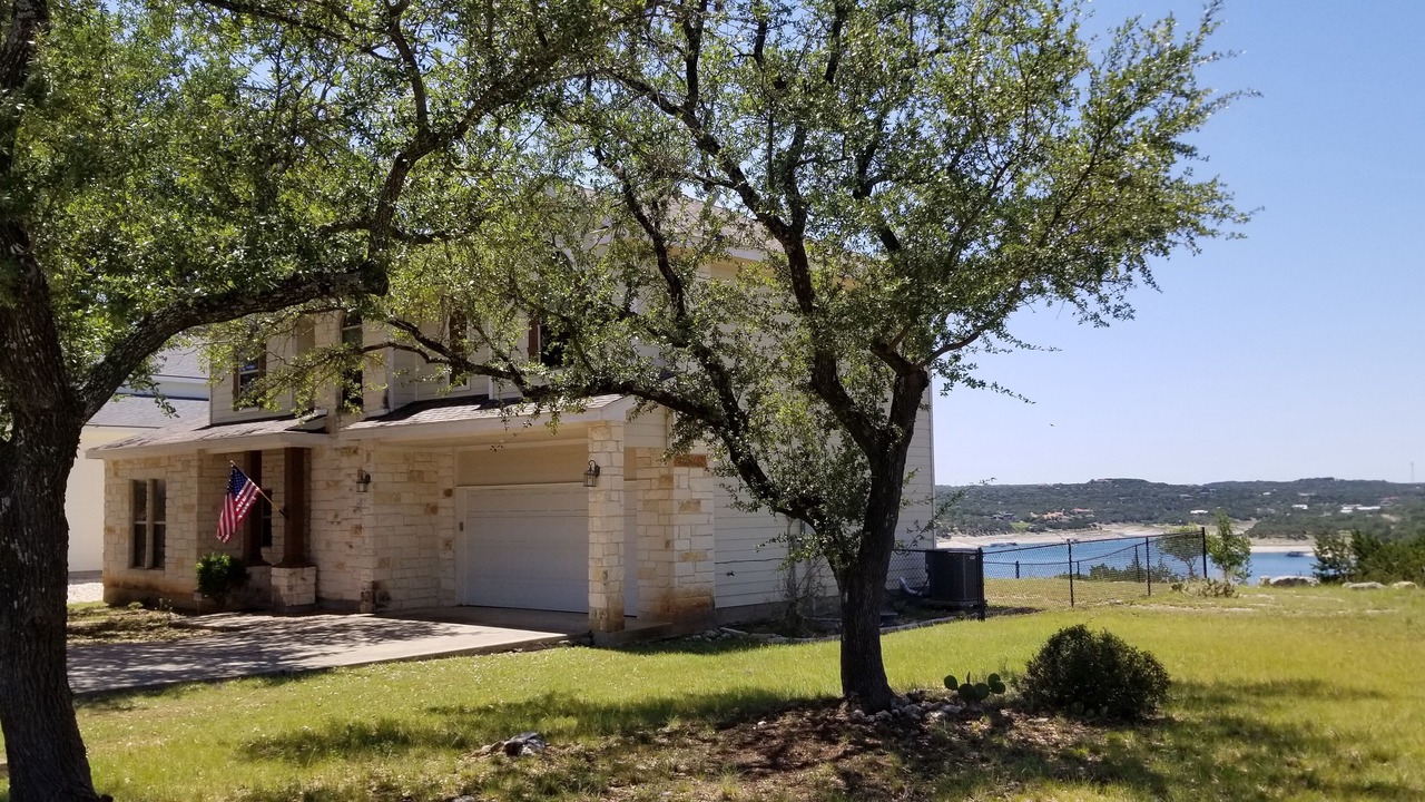 Photo of Others in Waterford On Lake Travis