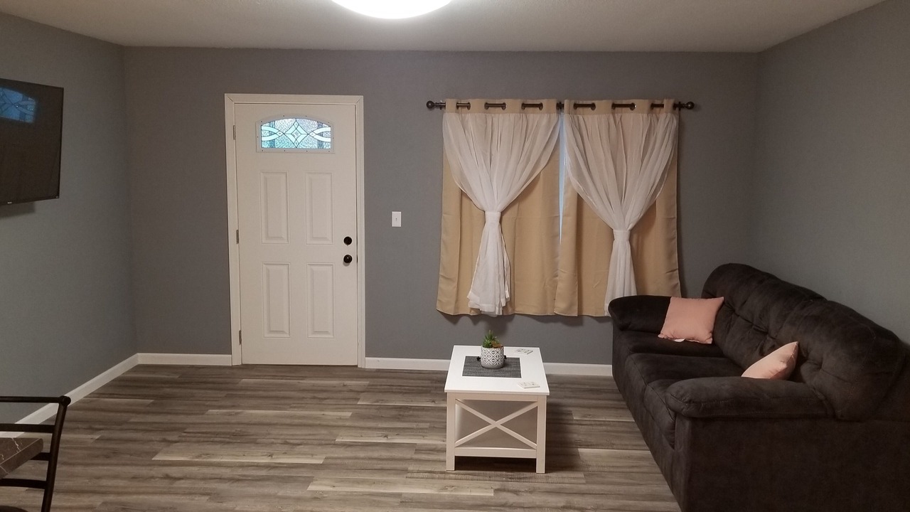 Photo of Livingroom in Medicine Lodge