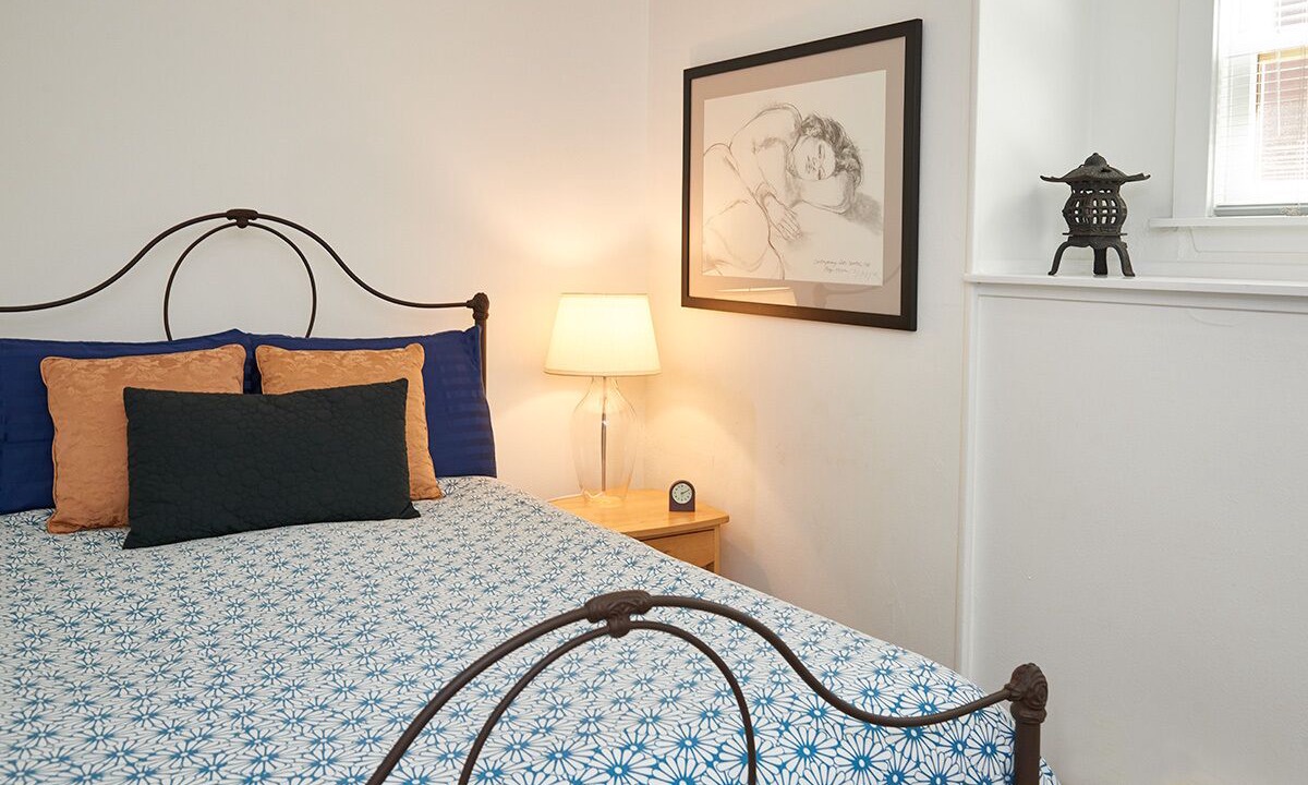 Photo of Bedroom in Upper Telegraph