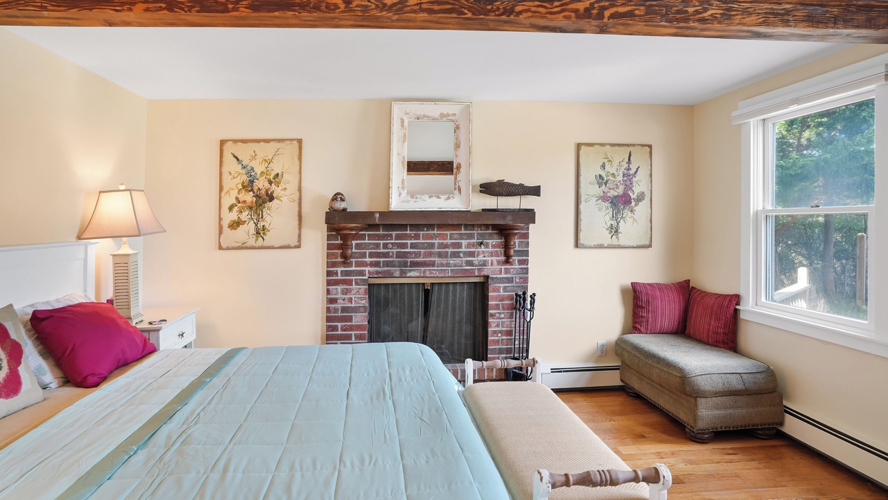 Photo of Others in Aquinnah