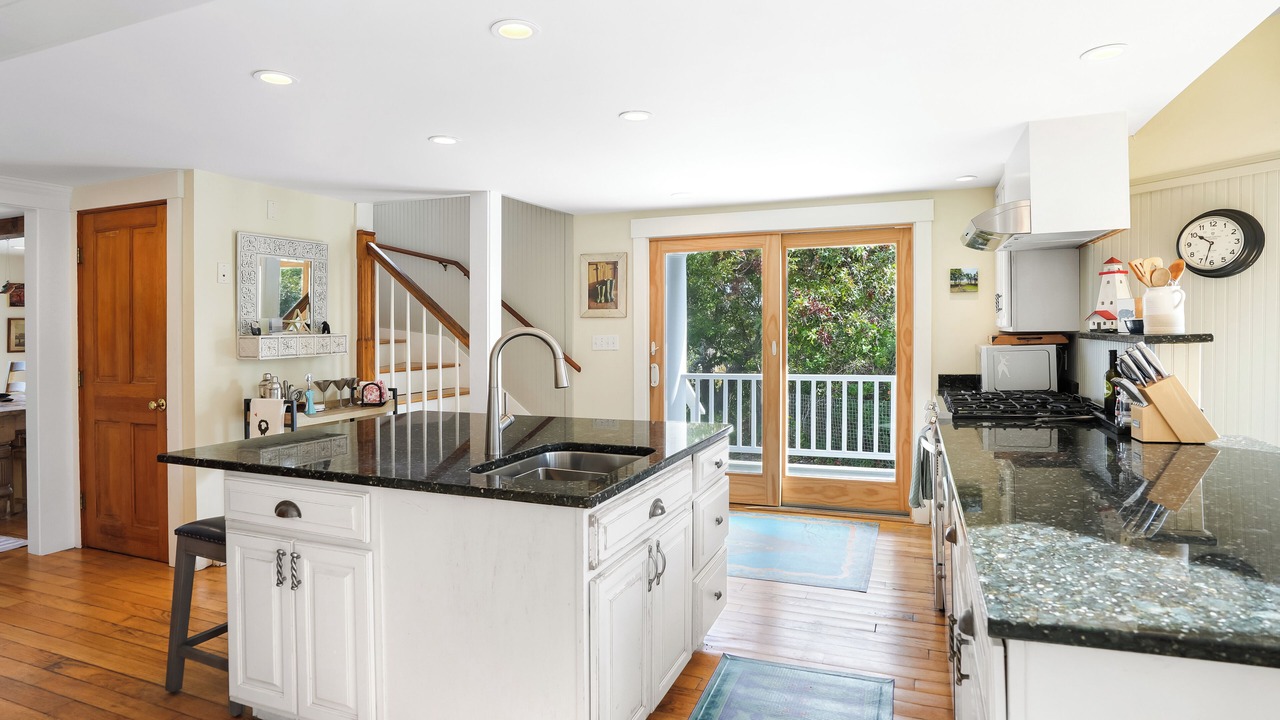 Photo of Others in Aquinnah