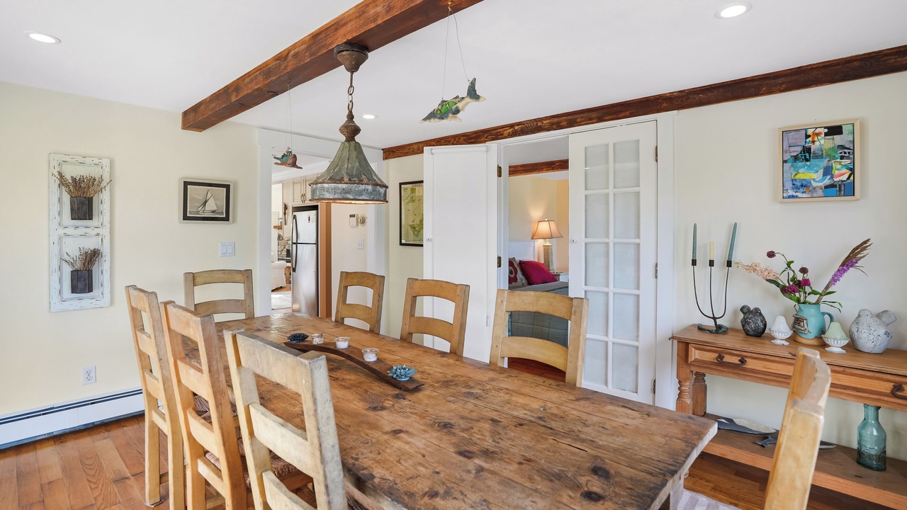 Photo of Livingroom in Aquinnah
