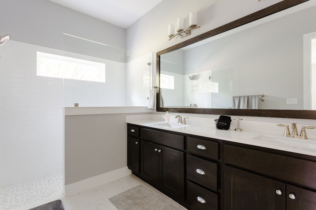 Photo of Bathroom in Apache Shores