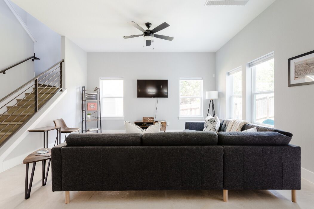 Photo of Livingroom in Apache Shores