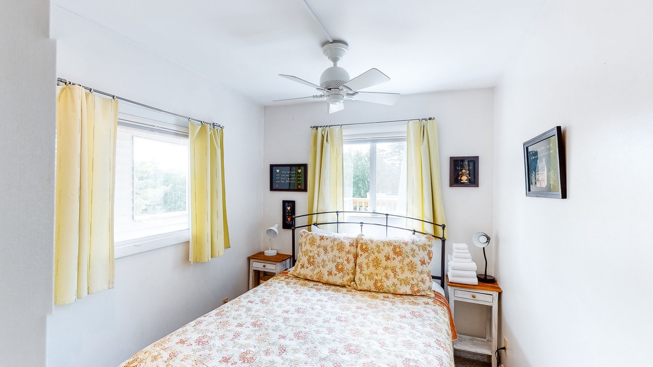 Photo of Bedroom in Stowe Area