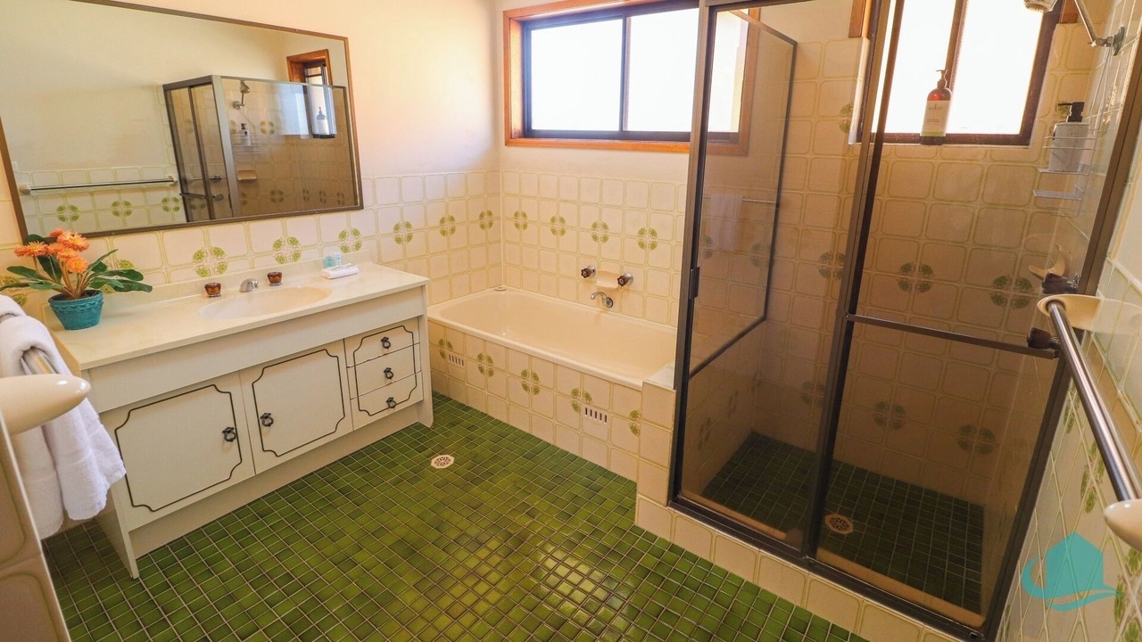 Photo of Bathroom in Caves Beach