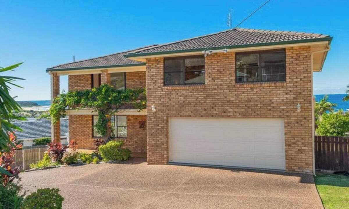 Photo of Outdoor in Caves Beach