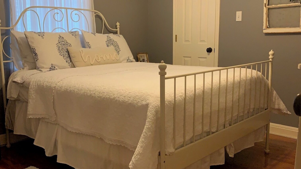 Photo of Bedroom in Kyle
