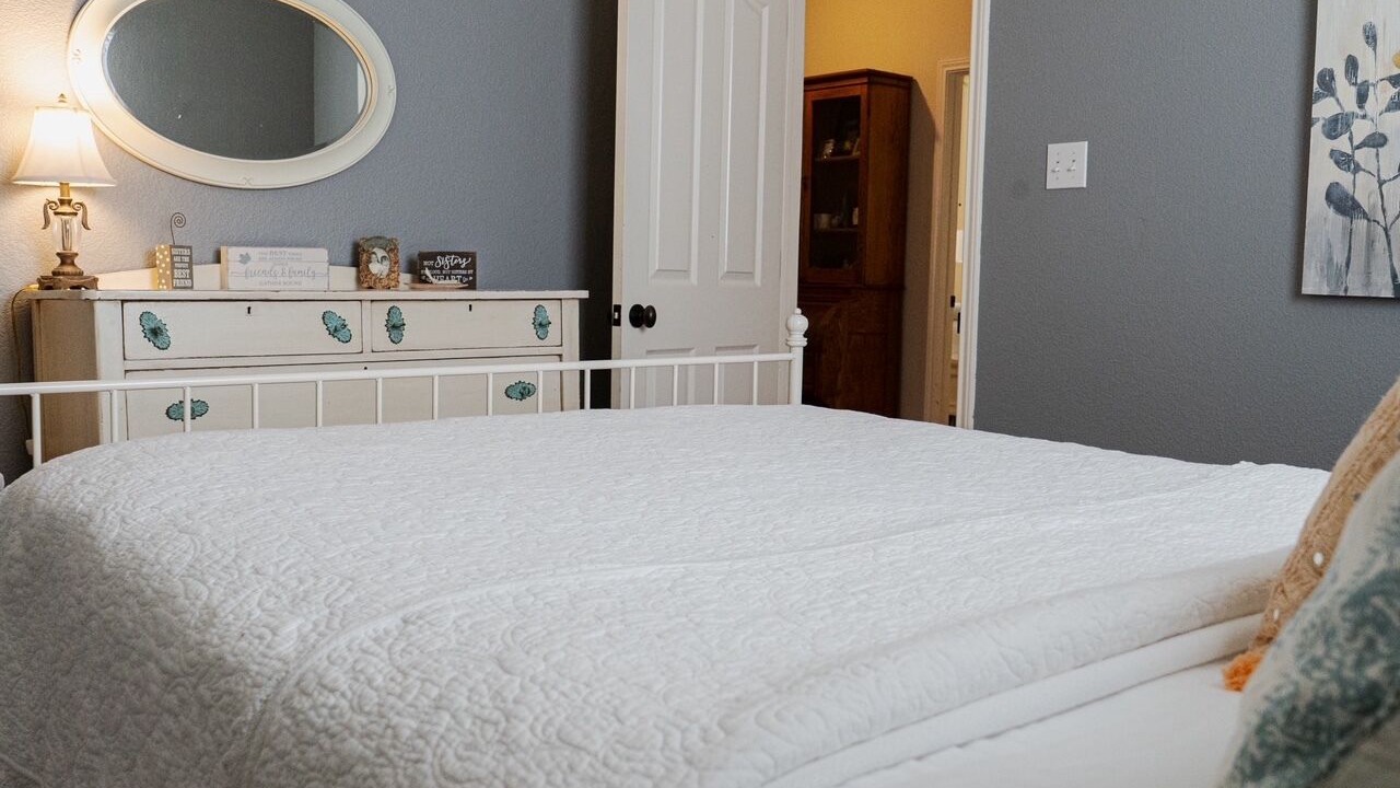 Photo of Bedroom in Kyle
