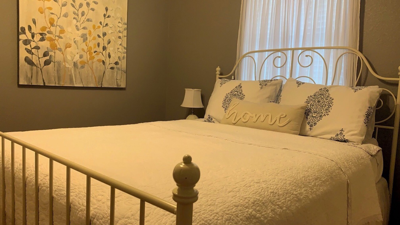 Photo of Bedroom in Kyle