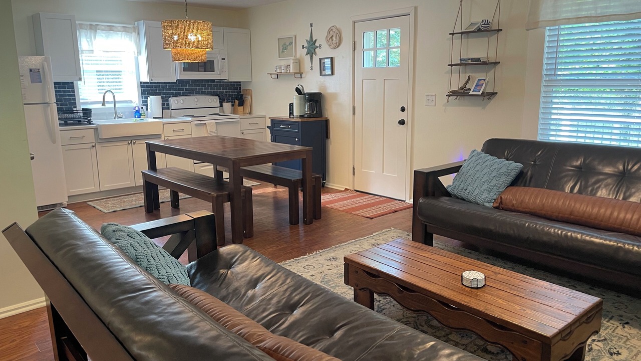 Photo of Livingroom in Put-in-Bay