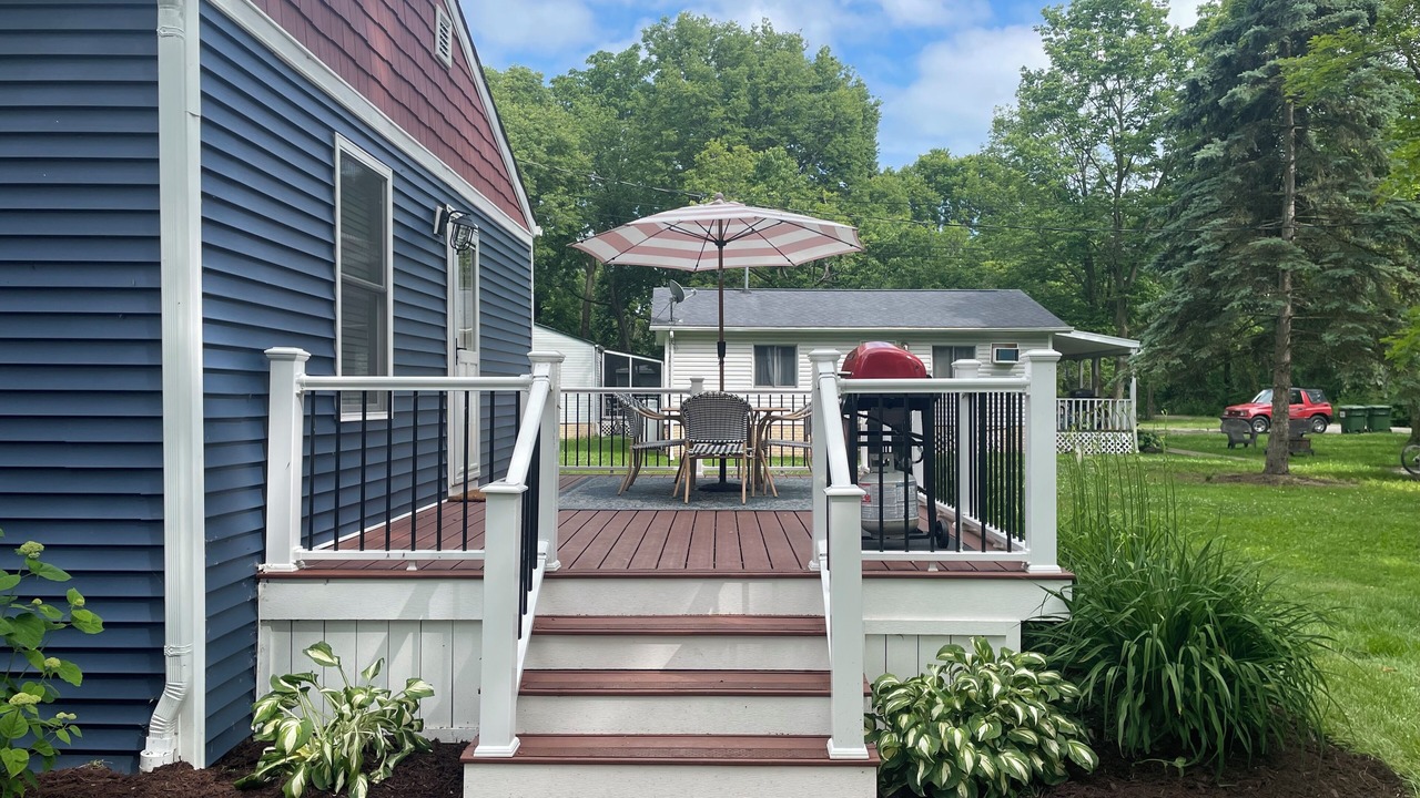 Photo of Patio Balcony in Put-in-Bay