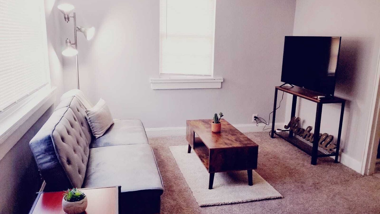 Photo of Livingroom in Hadley - Washington