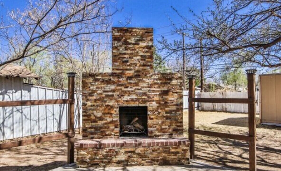 Photo of Patio Balcony in Heart of Lubbock