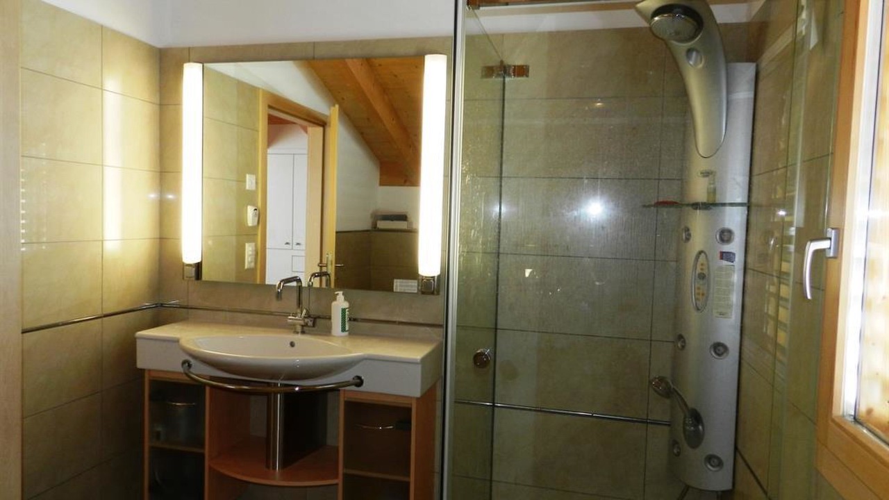 Photo of Bathroom in Zweisimmen