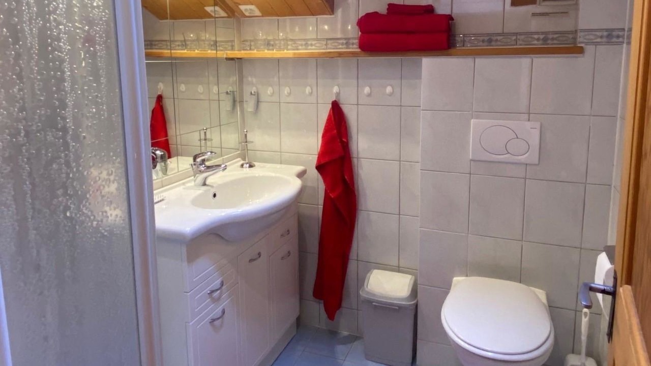 Photo of Bathroom in Saanen