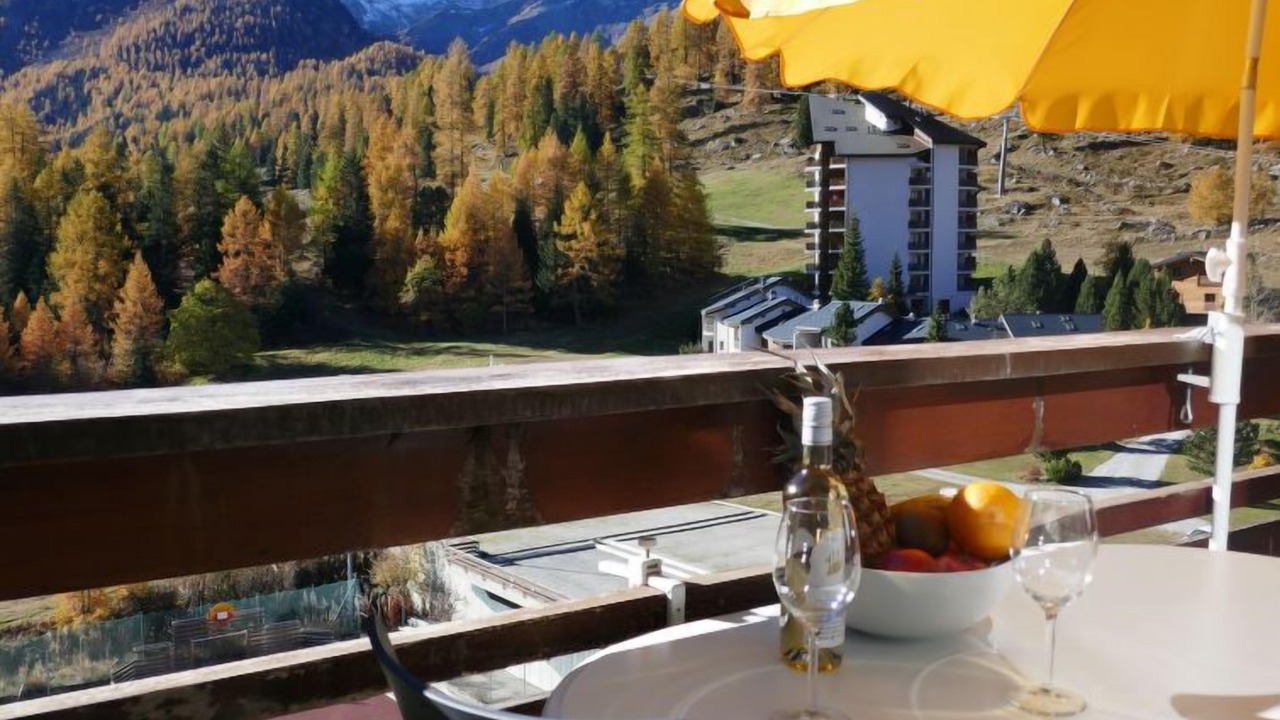 Photo of Others in Noveli