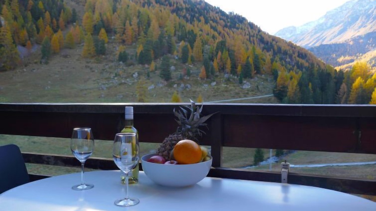 Photo of Others in Noveli