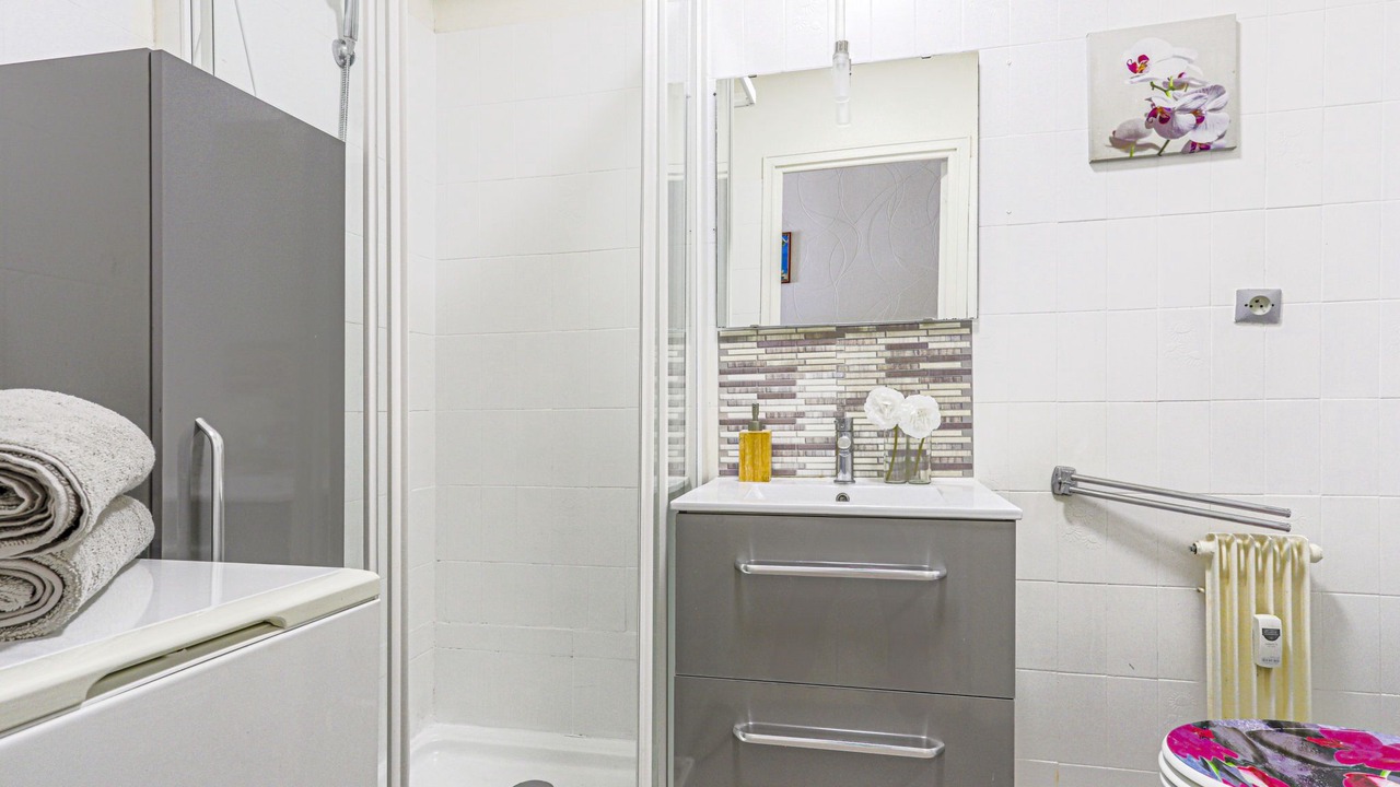 Photo of Bathroom in Fabron