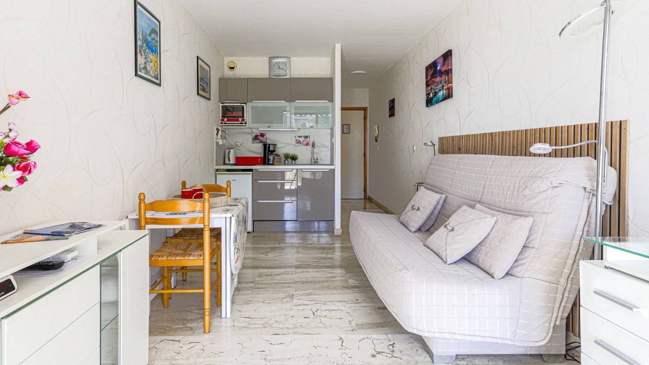 Photo of Livingroom in Fabron