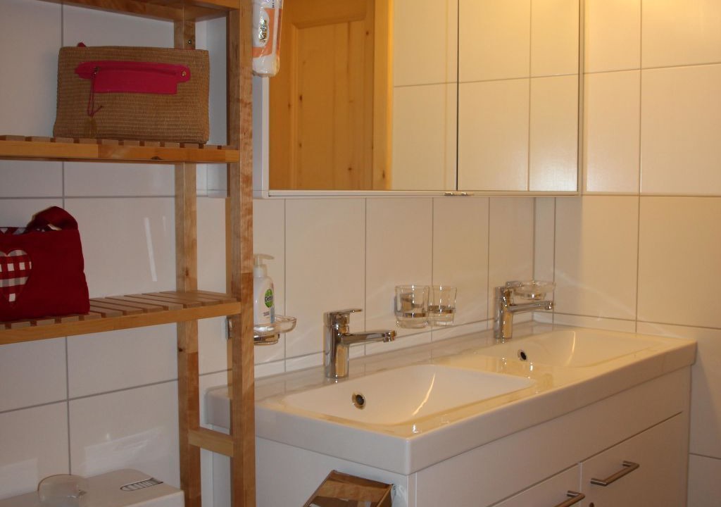 Photo of Bathroom in Zweisimmen