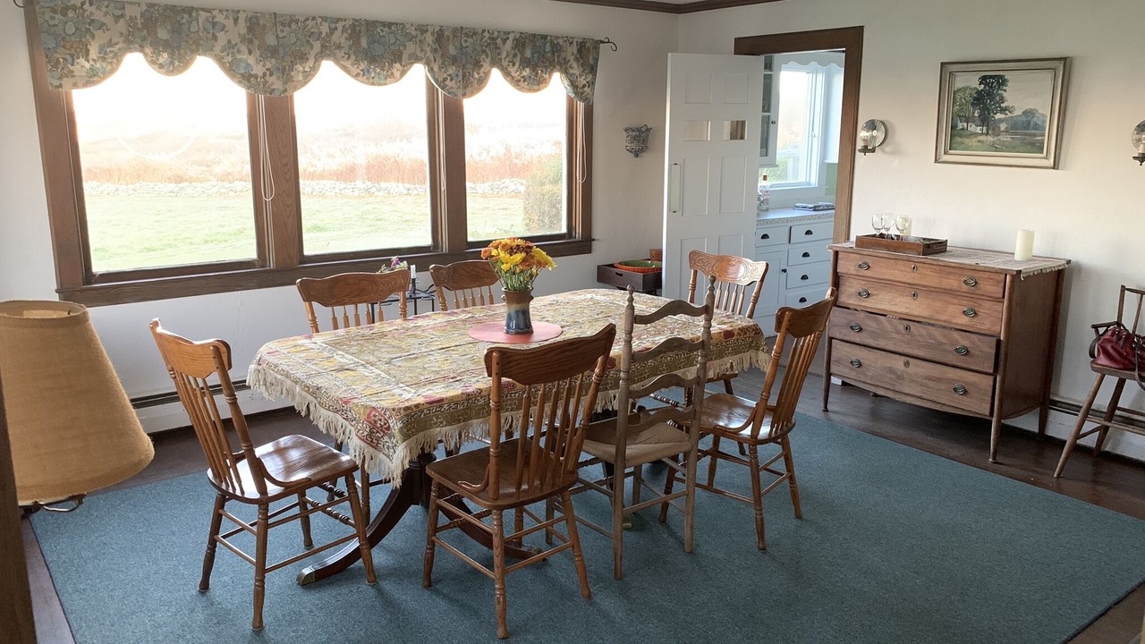 Photo of Livingroom in Little Compton