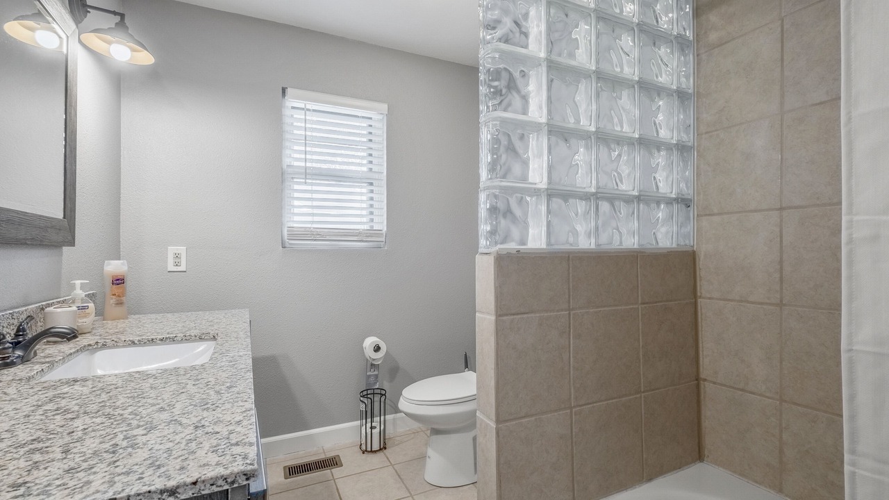 Photo of Bathroom in Central Oklahoma City