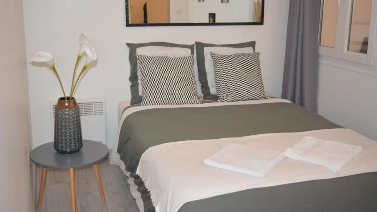 Photo of Bedroom in Chateau-Thierry