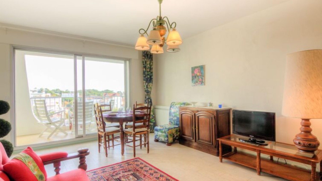 Photo of Bedroom in Saint-Palais-sur-Mer