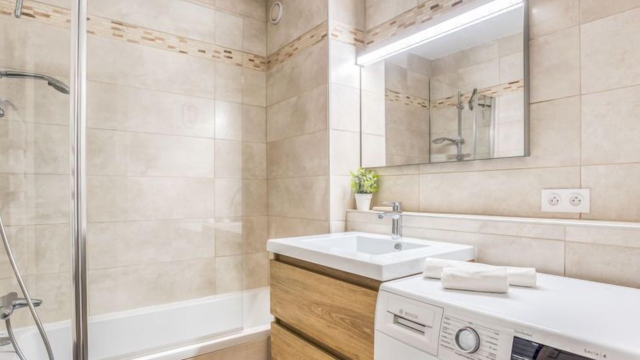 Photo of Bathroom in Carnac