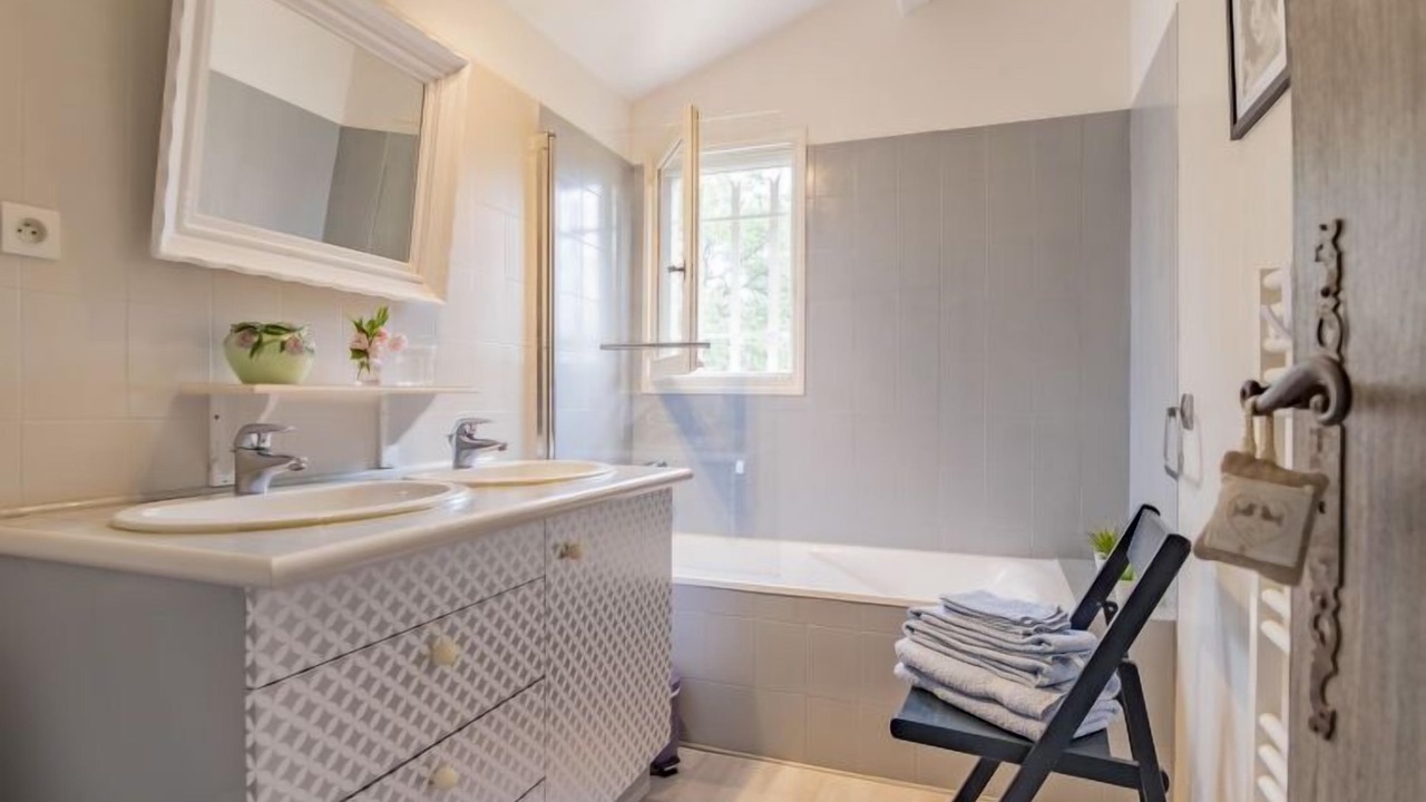 Photo of Bathroom in Gargas