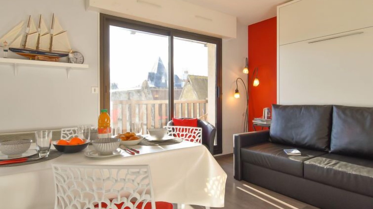 Photo of Livingroom in Deauville City Centre