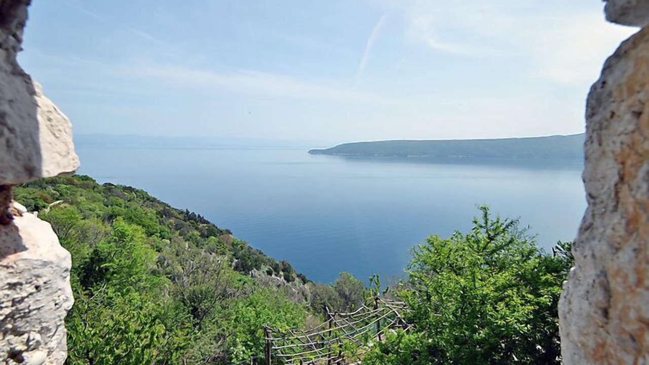 Photo of Outdoor in Brsec