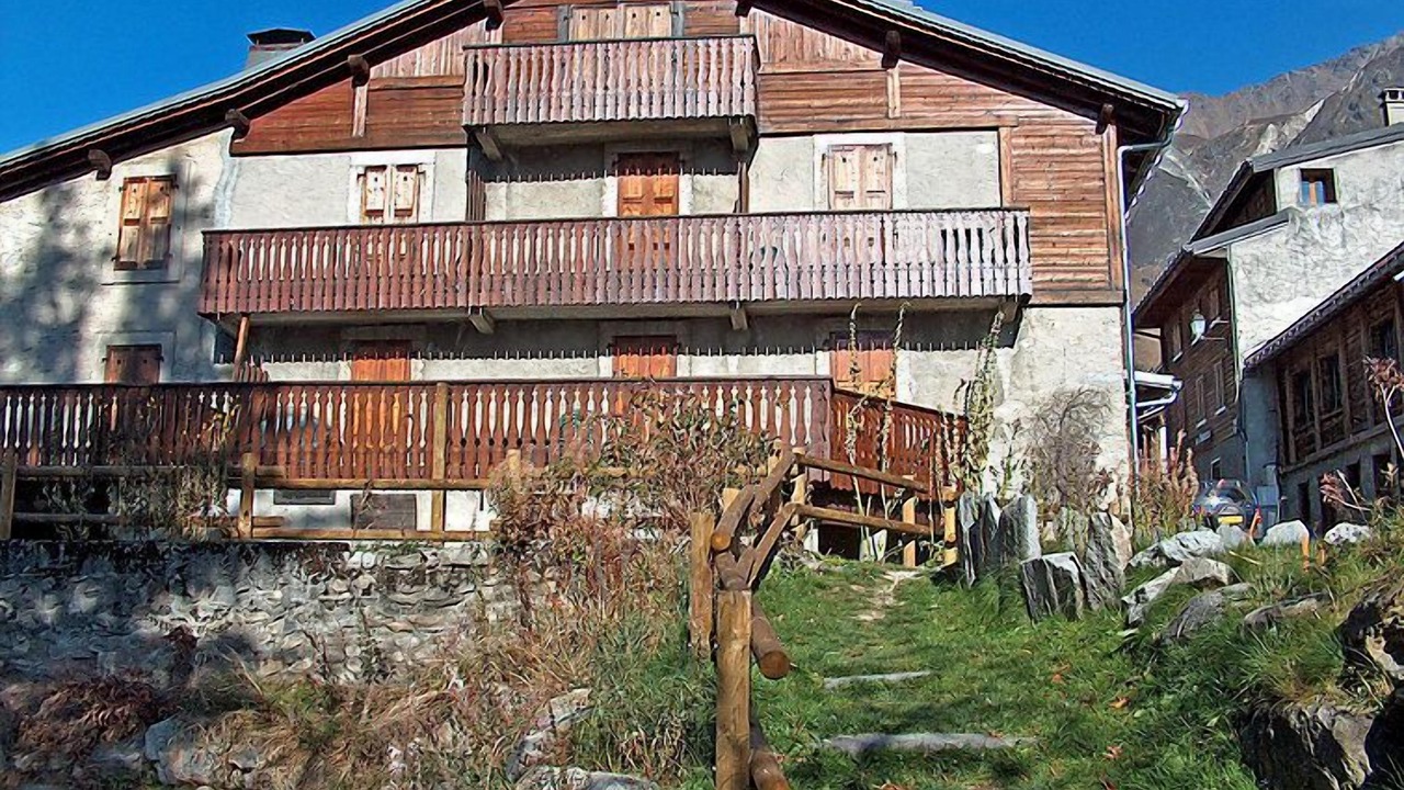 Photo of Others in Le Tour