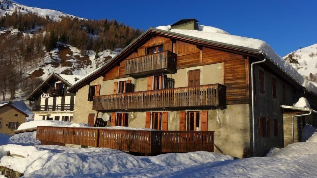 Photo of Others in Le Tour