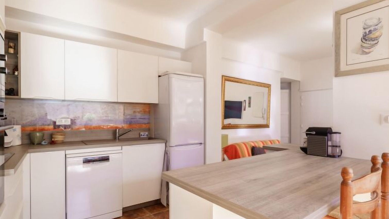 Photo of Bedroom in Saint-Jean-de-Luz City Center