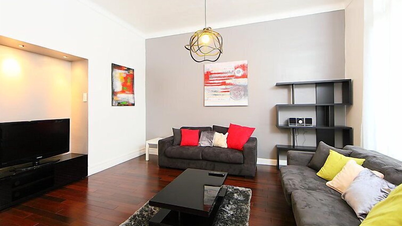 Photo of Livingroom in Prado - Republique