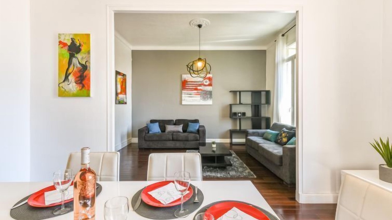 Photo of Bedroom in Prado - Republique