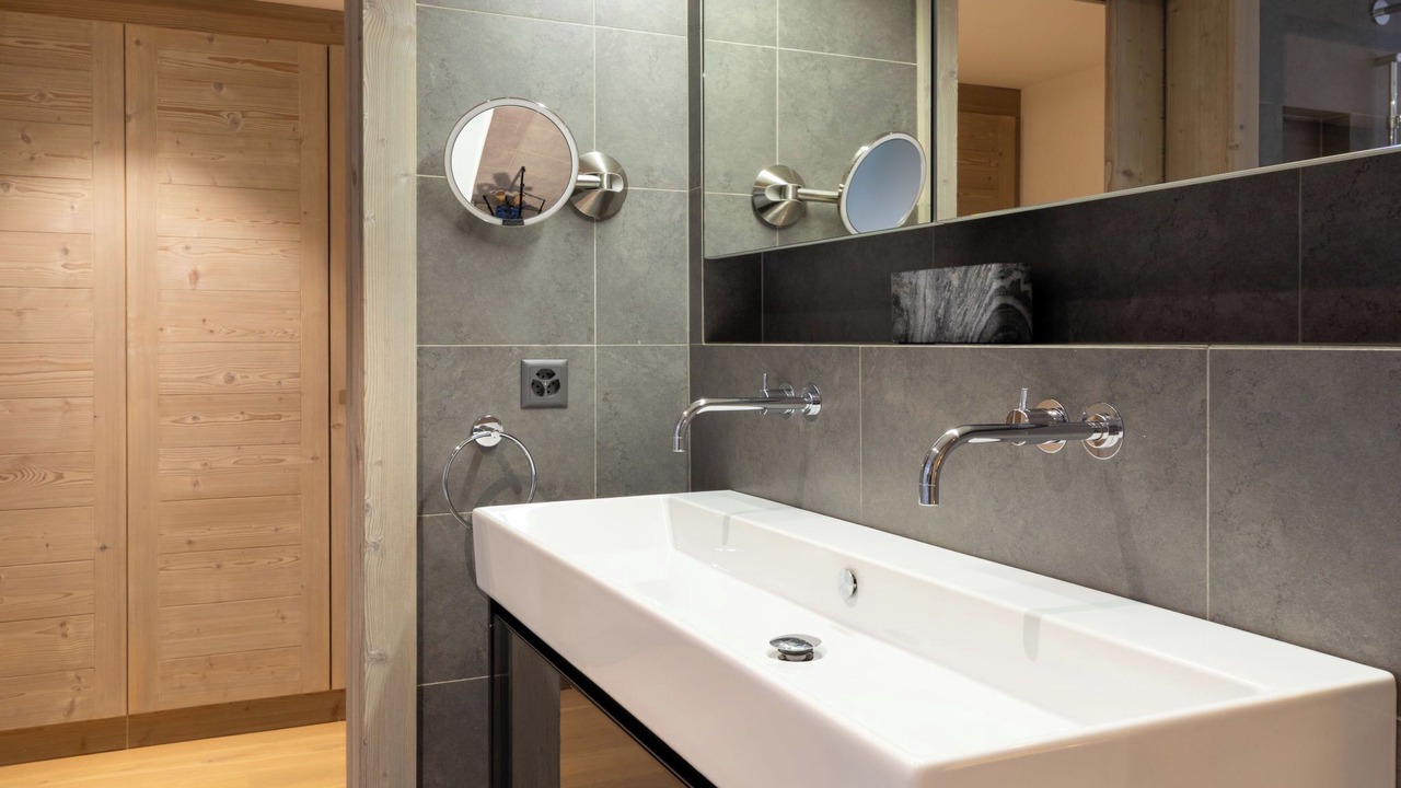Photo of Bathroom in Saint-Pierre-de-Clages