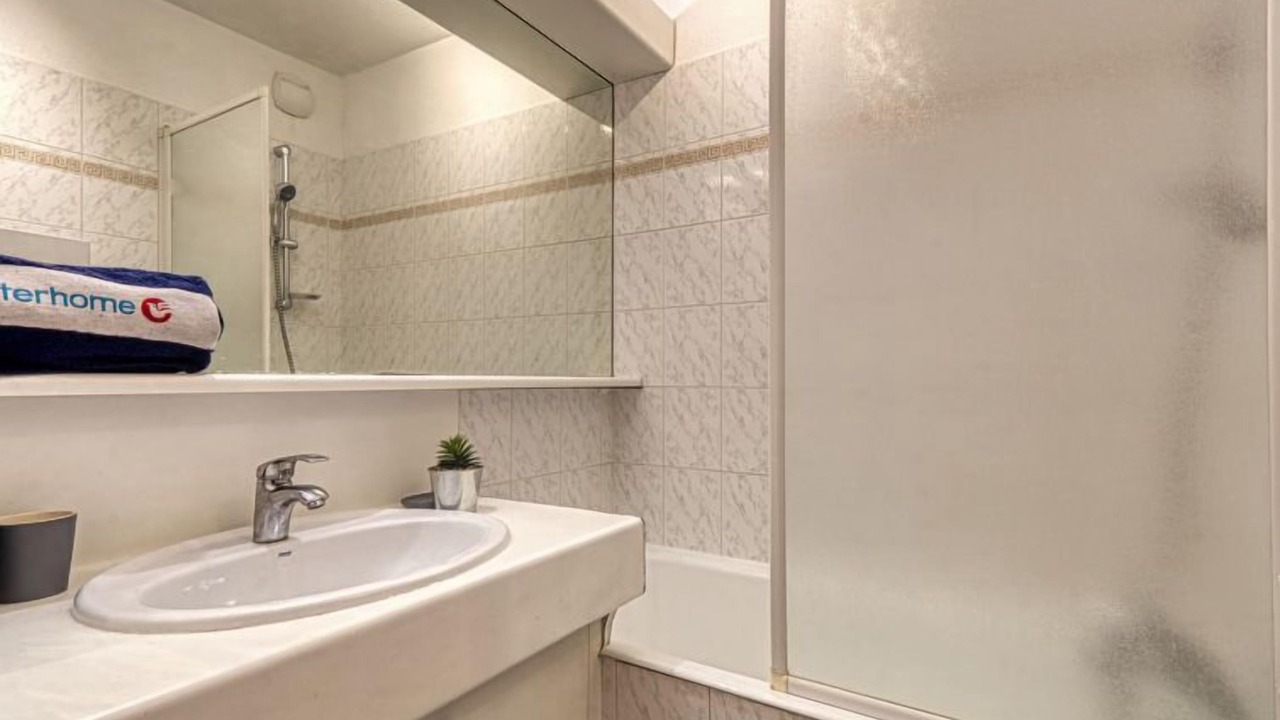 Photo of Bathroom in Frejus Port