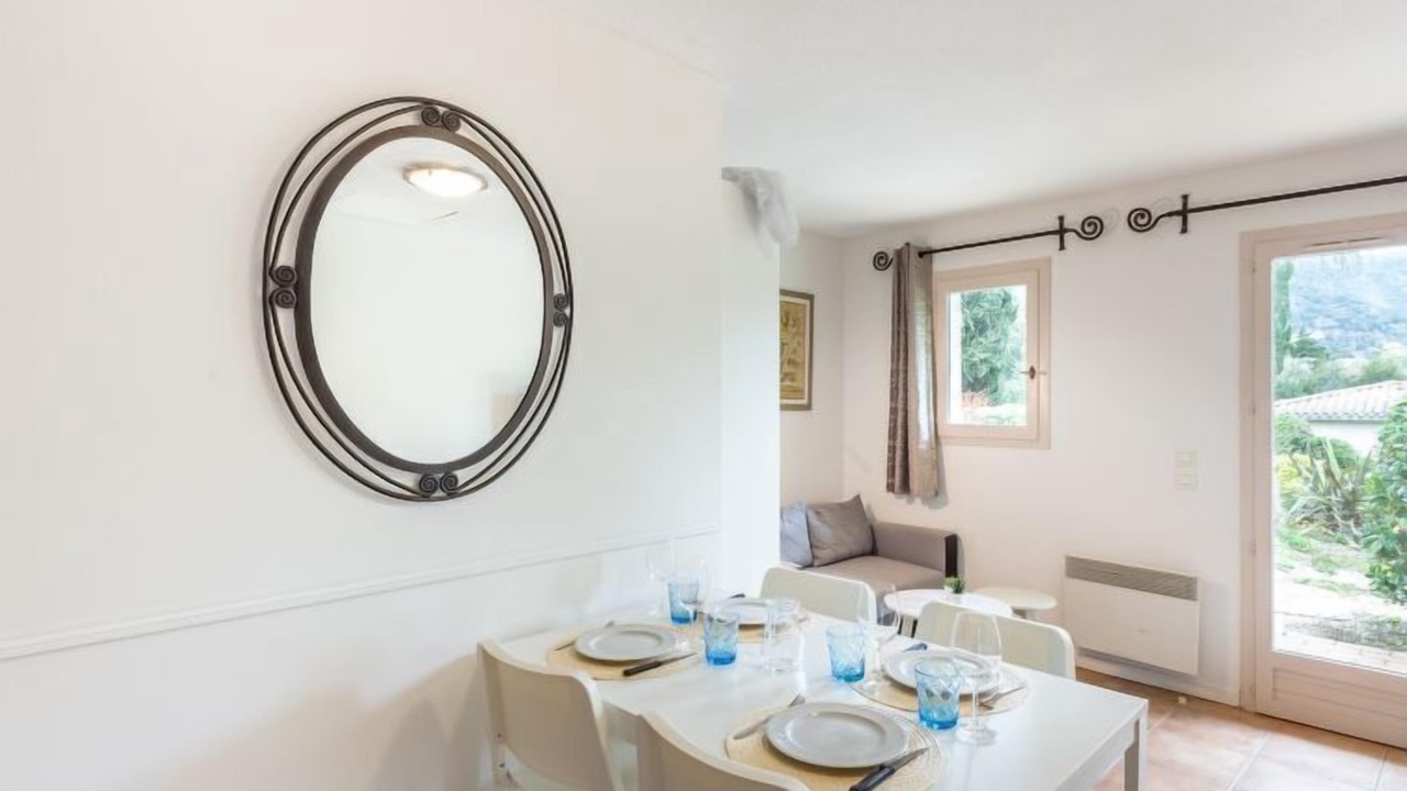 Photo of Bedroom in Cavaliere Beach