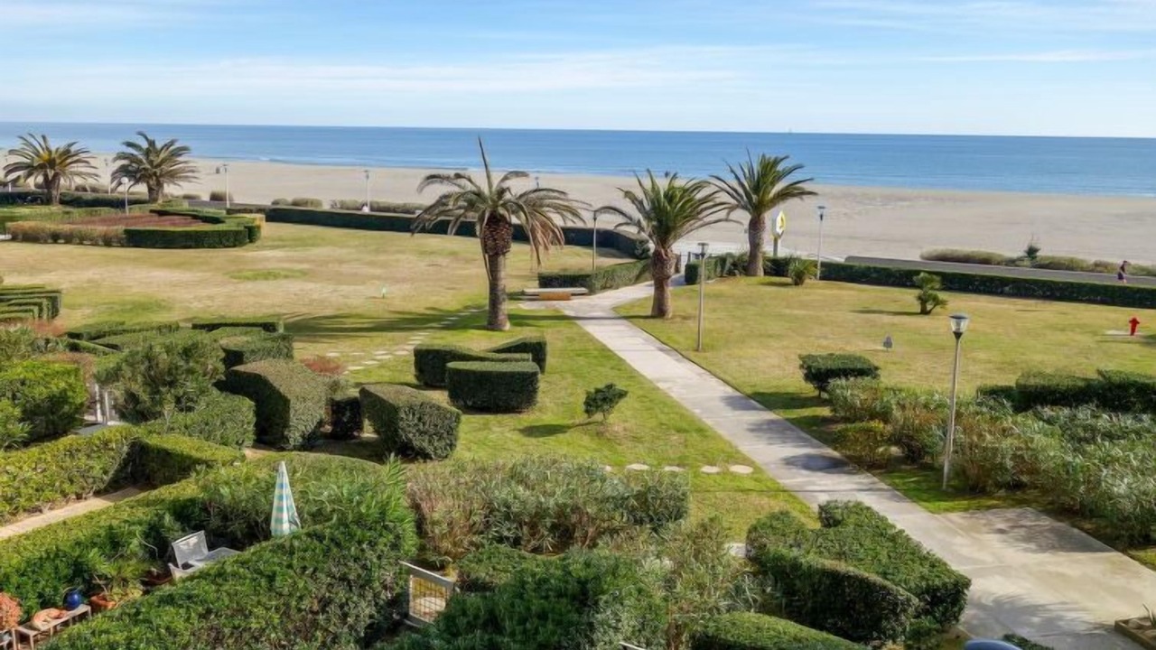 Photo of Others in La Cote Radieuse