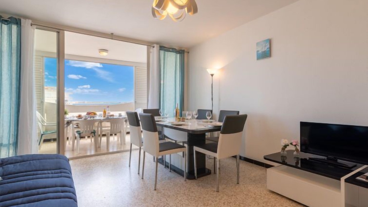 Photo of Livingroom in Le Grau-Du-Roi