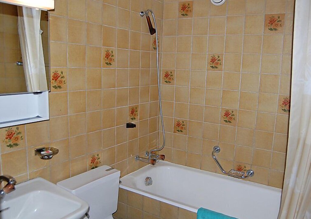 Photo of Bathroom in Saint-Pierre-de-Clages